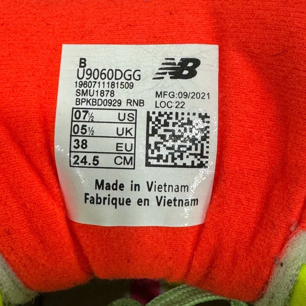 Size 7.5 Wmns - New Balance DTLR x 9060 Glow - Picture 5 of 5